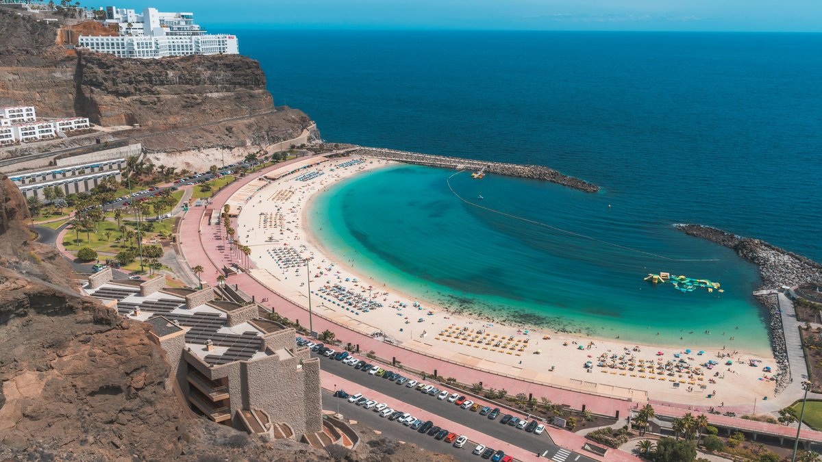 Vista panoramica della costa di Gran Canaria con le sue spiagge e zone dove dormire