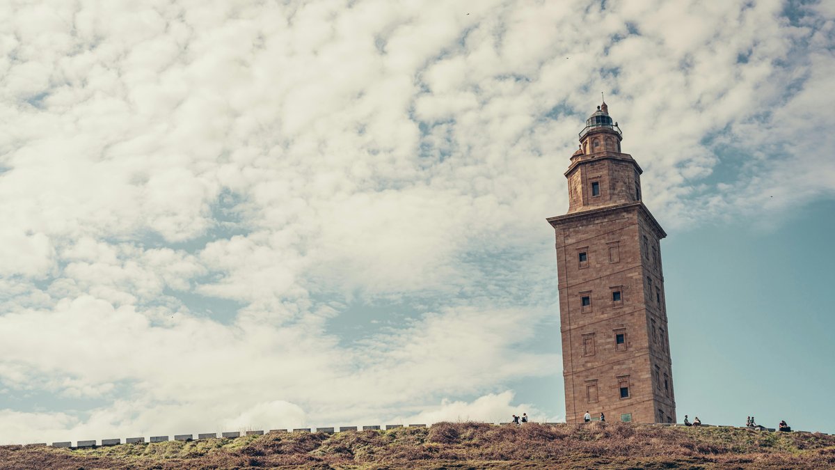 Vista della Torre de Hércules, il faro romano di La Coruña patrimonio UNESCO